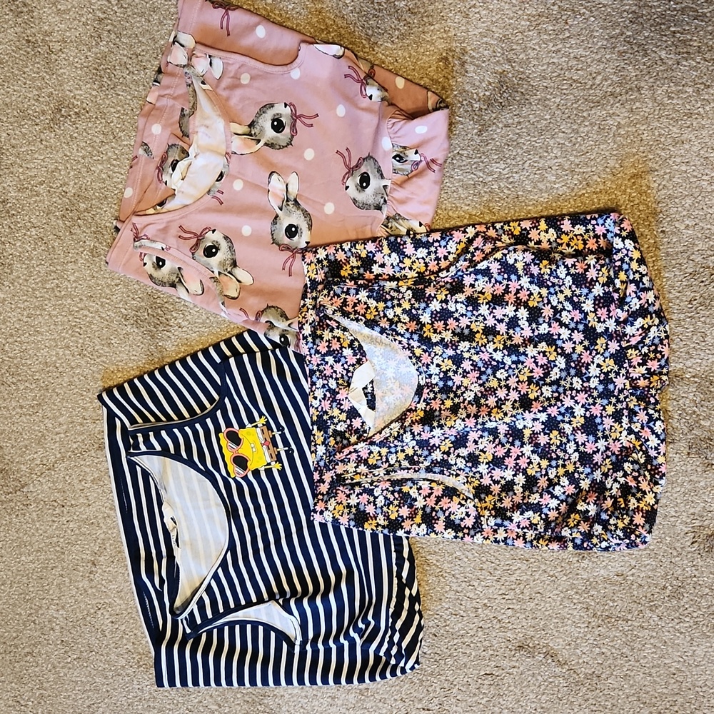 Set of 3 summer dresses in EUC size 6-8 H&M